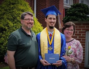 Josh_Grad_mom_and_dad_(2)[1]